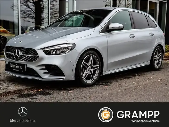 Mercedes-Benz B 220