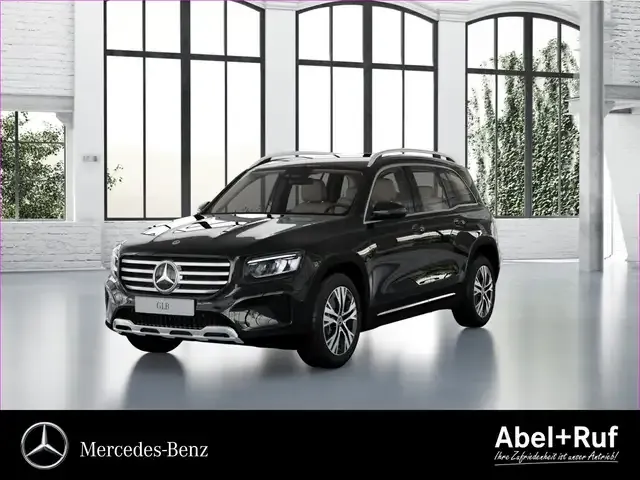 Mercedes-Benz GLB 220