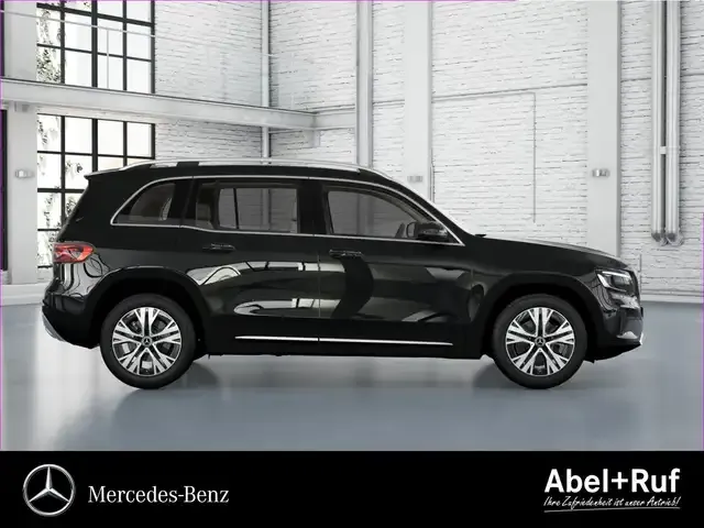 Mercedes-Benz GLB 220