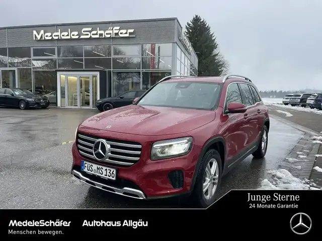 Mercedes-Benz GLB 200