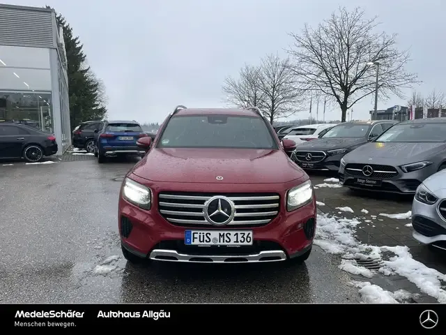 Mercedes-Benz GLB 200
