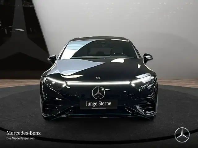 Mercedes-Benz EQS