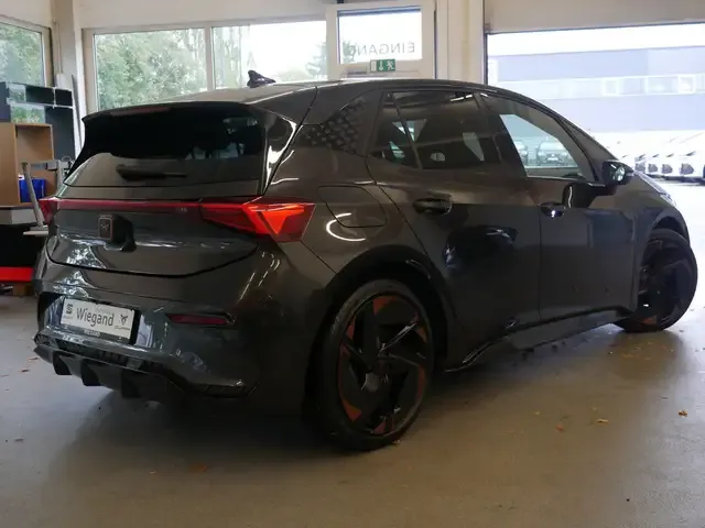 CUPRA Born