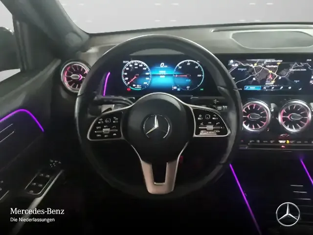 Mercedes-Benz EQB 300