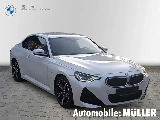 BMW 220