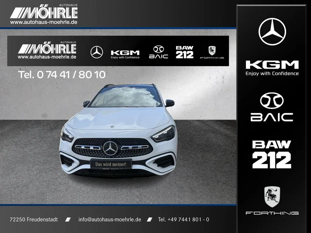 Mercedes-Benz GLA 200