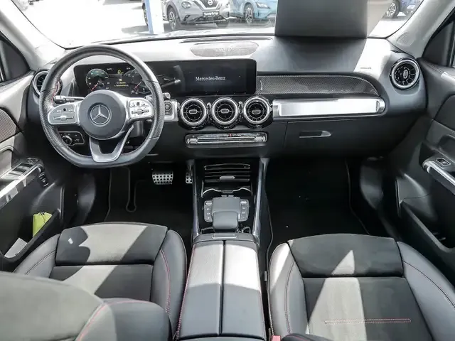 Mercedes-Benz GLB 200
