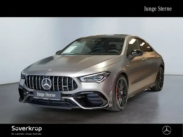 Mercedes-Benz CLA 45 AMG