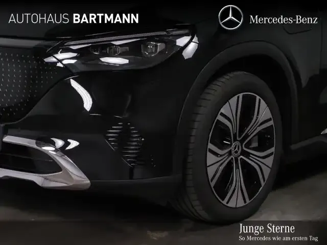 Mercedes-Benz EQE 300
