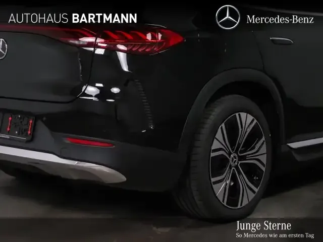 Mercedes-Benz EQE 300