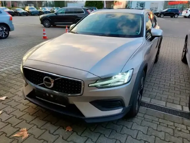 Volvo V60 Cross Country