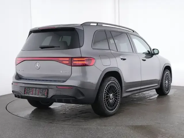 Mercedes-Benz EQB 300