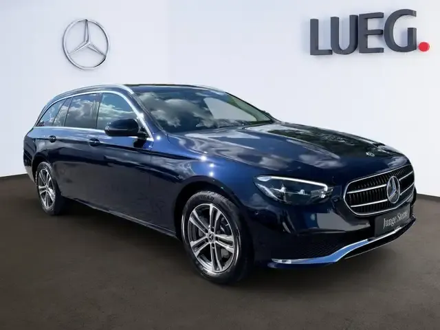 Mercedes-Benz E 220