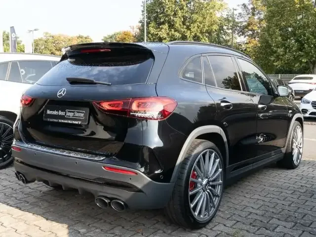 Mercedes-Benz GLA 45 AMG