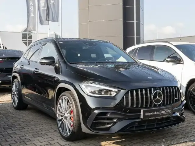 Mercedes-Benz GLA 45 AMG