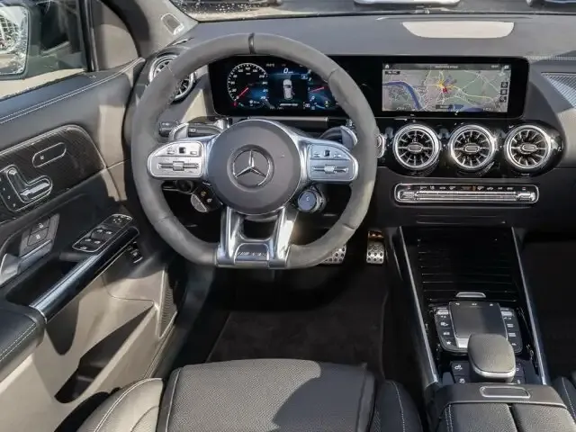 Mercedes-Benz GLA 45 AMG