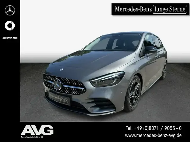 Mercedes-Benz B 200