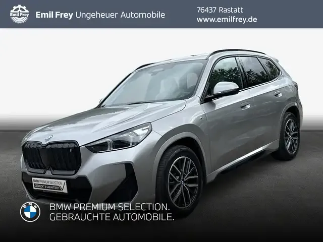 BMW iX1