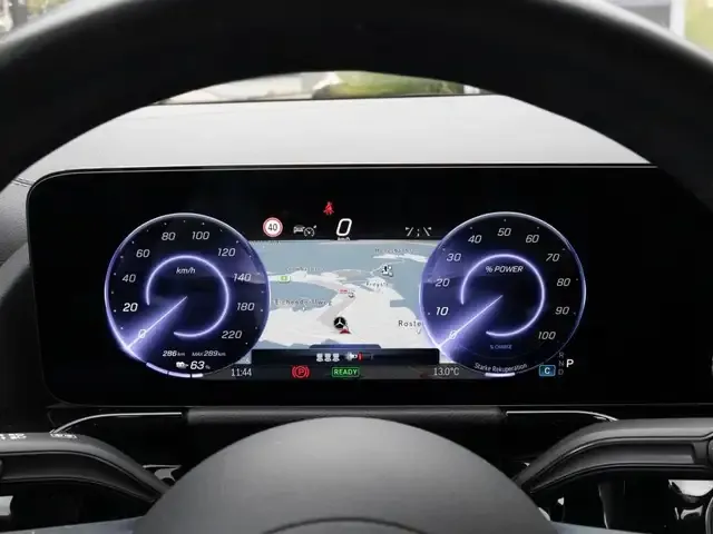 Mercedes-Benz EQA 300