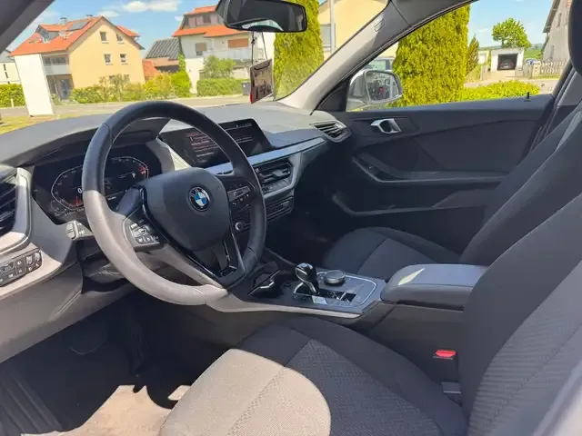 BMW 120