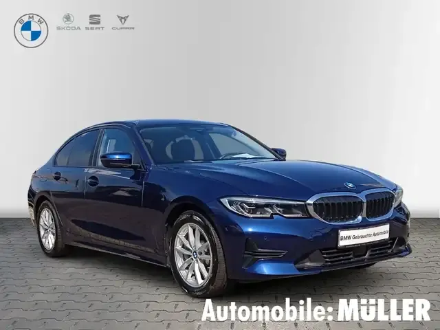 BMW 330