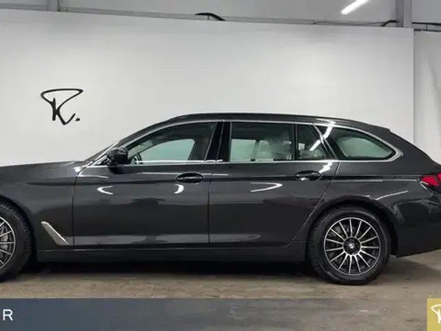 BMW 530