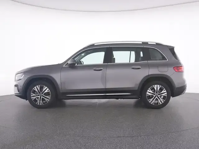 Mercedes-Benz GLB 180