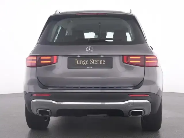 Mercedes-Benz GLB 180