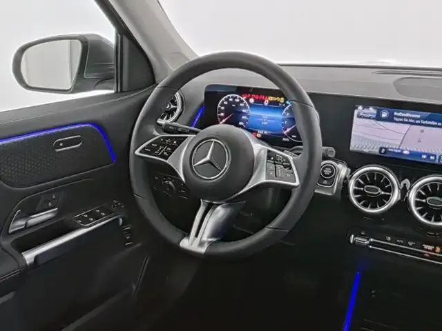 Mercedes-Benz GLB 180