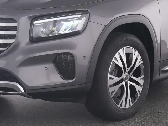 Mercedes-Benz GLB 180