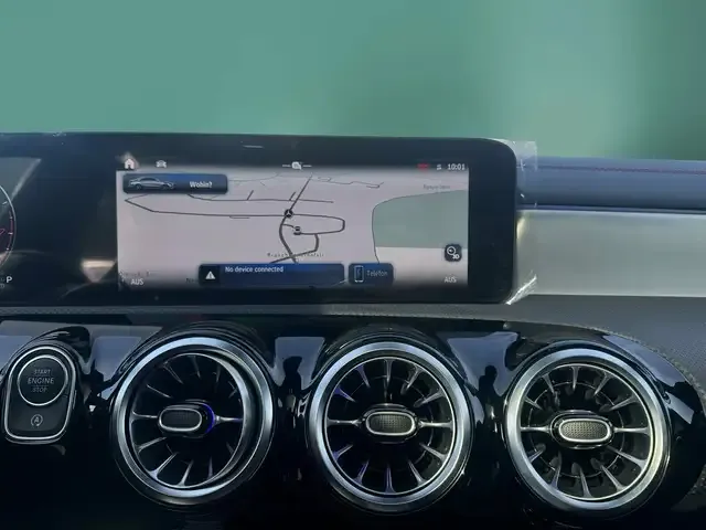 Mercedes-Benz CLA 200