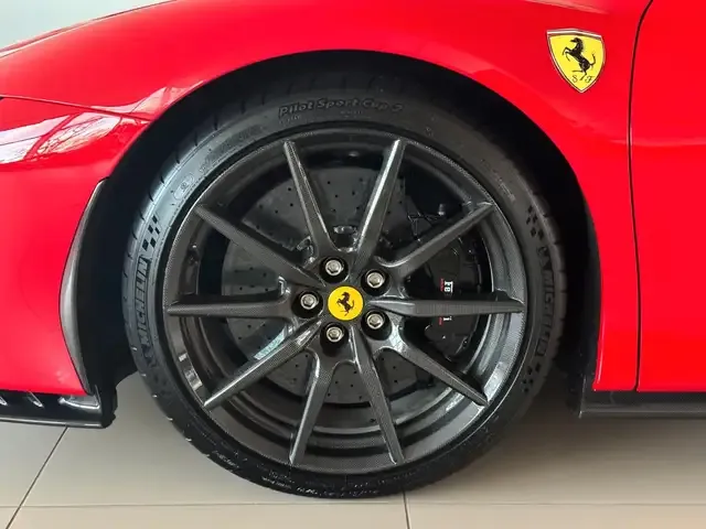 Ferrari SF90 Spider