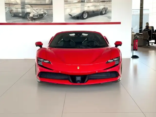 Ferrari SF90 Spider