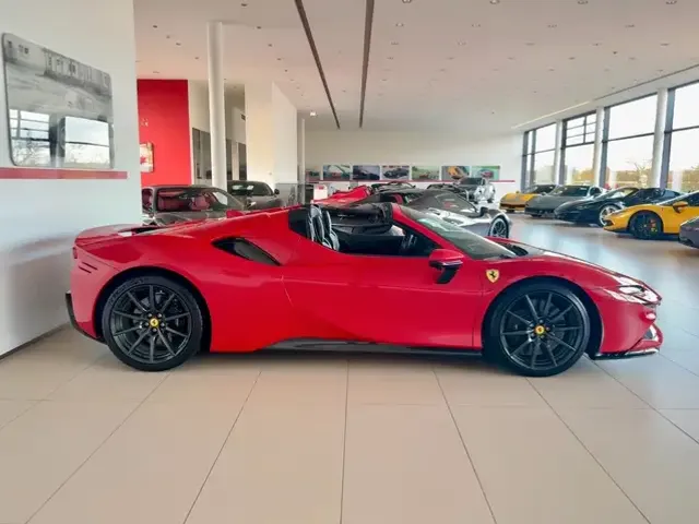 Ferrari SF90 Spider