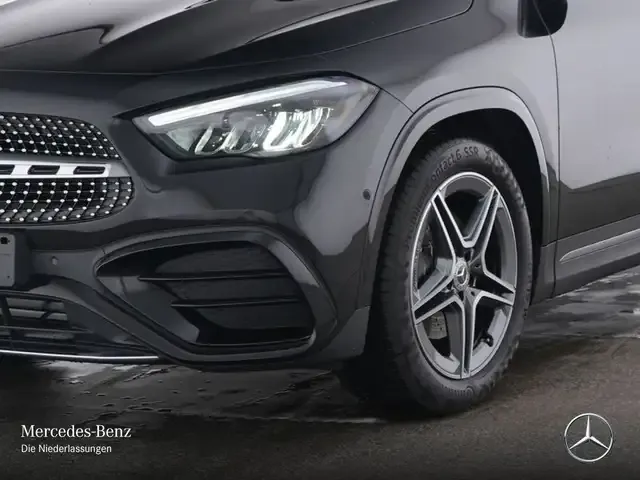 Mercedes-Benz GLA 200