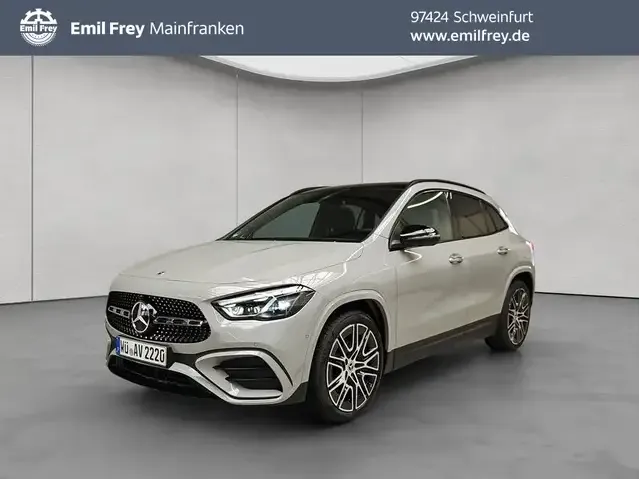 Mercedes-Benz GLA 220