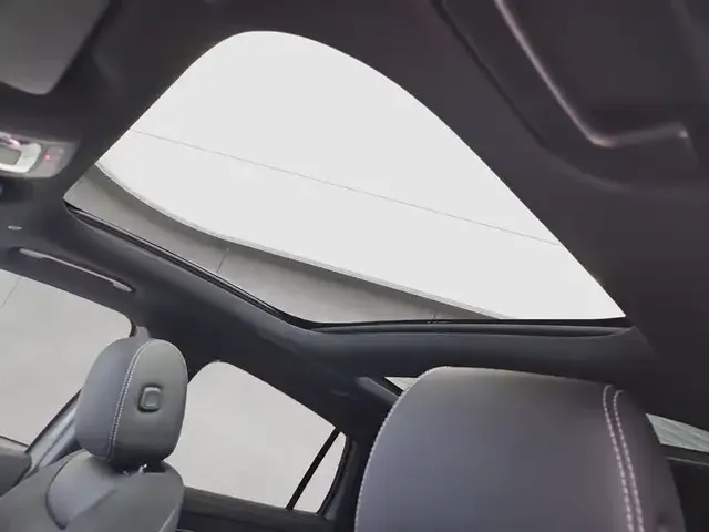 Mercedes-Benz GLA 220