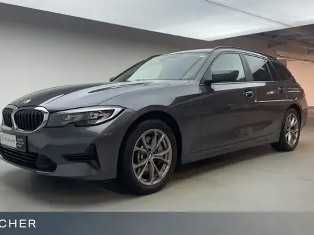 BMW 330
