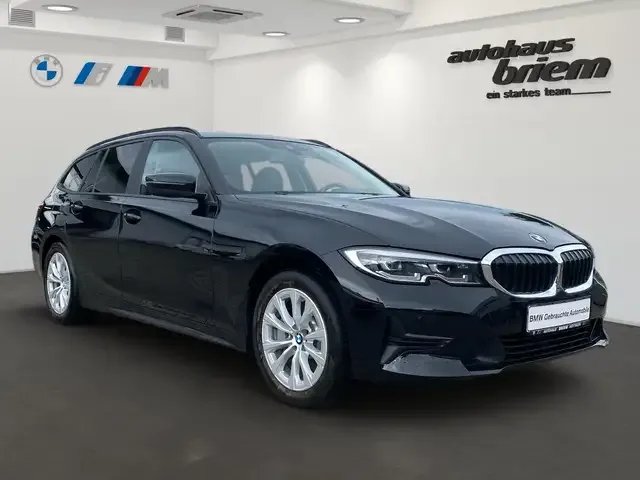 BMW 330