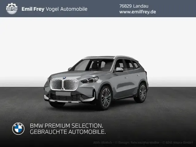 BMW iX1
