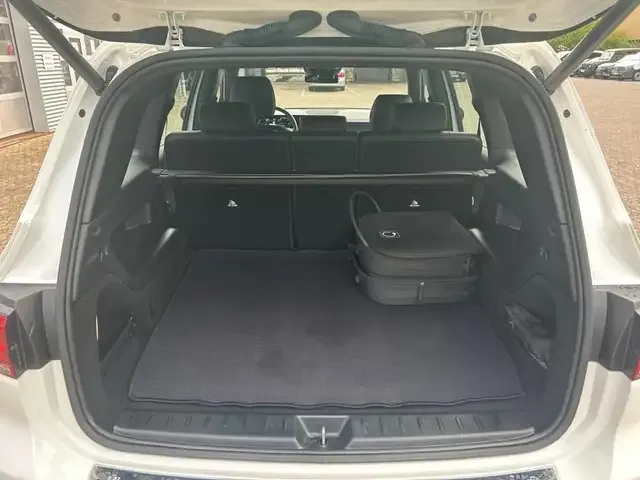 Mercedes-Benz EQB 250