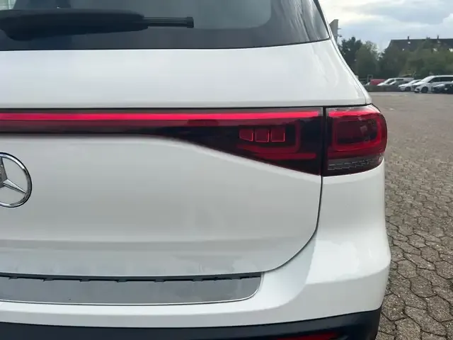 Mercedes-Benz EQB 250