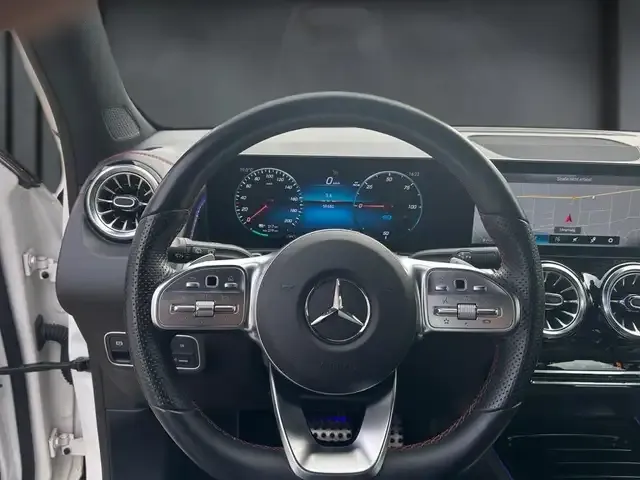 Mercedes-Benz EQB 250