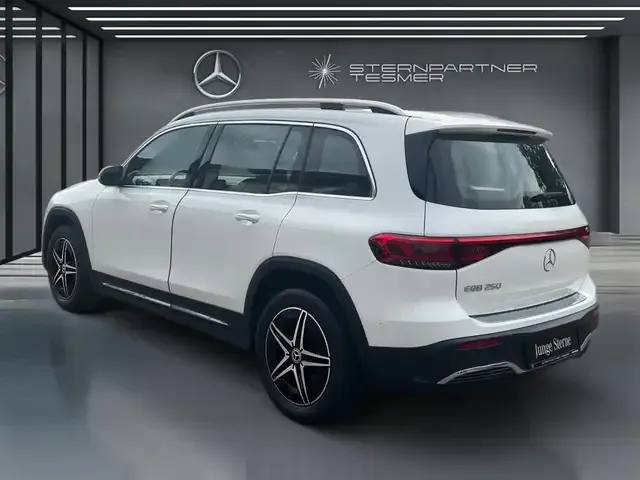 Mercedes-Benz EQB 250