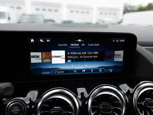 Mercedes-Benz GLA 200