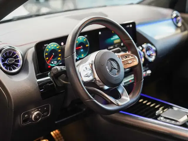 Mercedes-Benz EQA 300