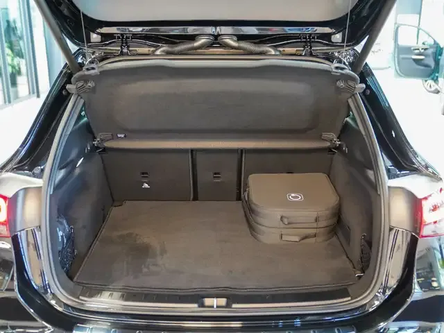 Mercedes-Benz EQA 300