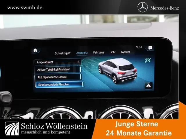 Mercedes-Benz GLA 220