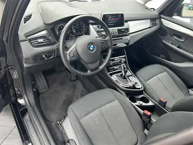 BMW 216