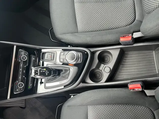 BMW 216